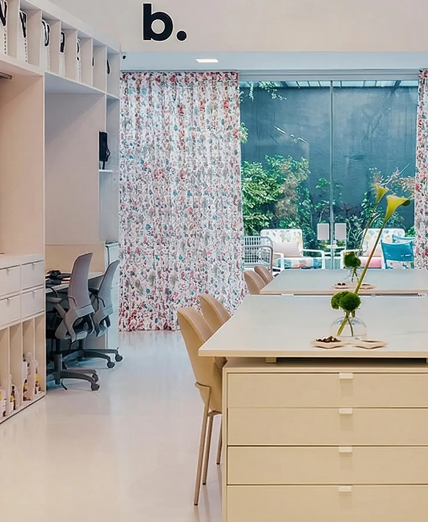 home-sobre-nos-mobile.webp
