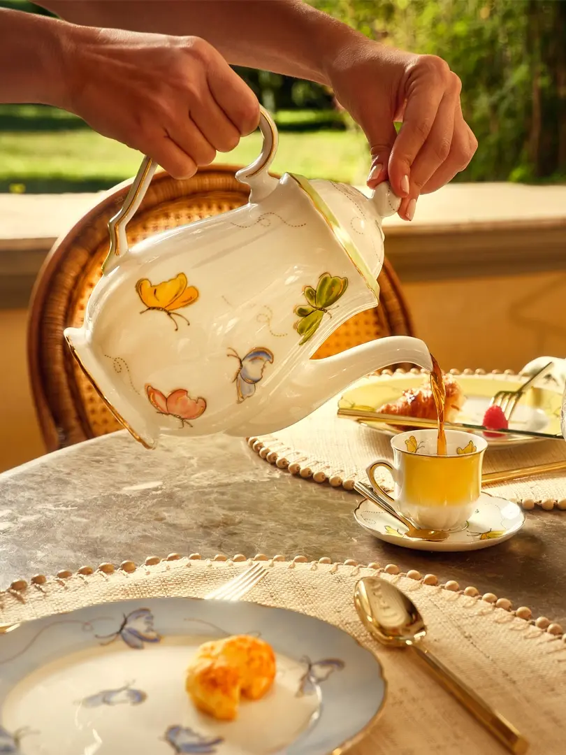 001000200803_Bule_Café_Borboletas_3.jpg