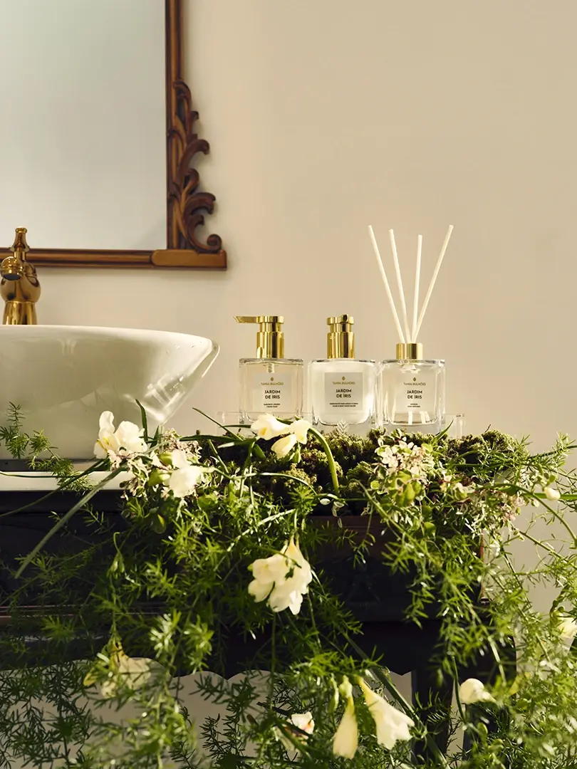 lavabo-jardim-de-iris.webp